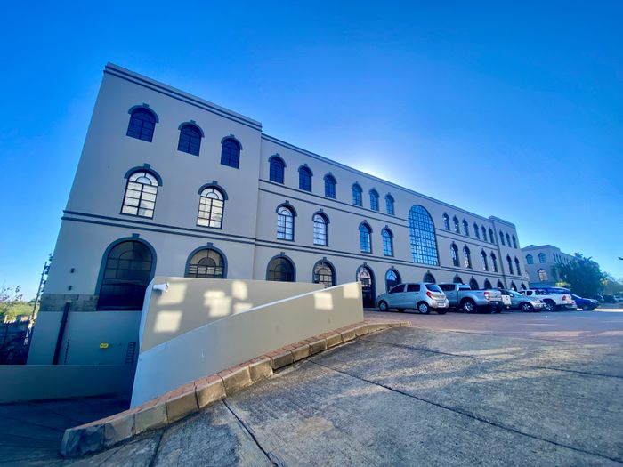 For Sale: Industrial unit in Glen Austin AH with flexible tenancies and ample space.