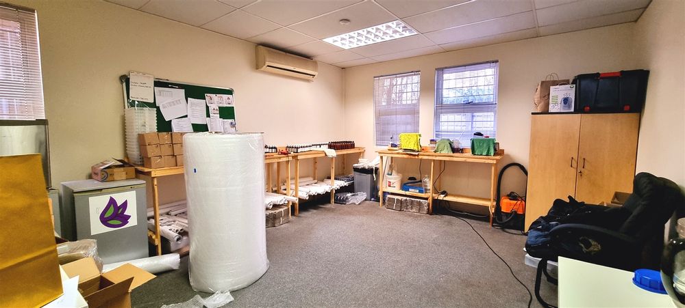 4 Coombe Place-Edenburg-Unit 3 (9)