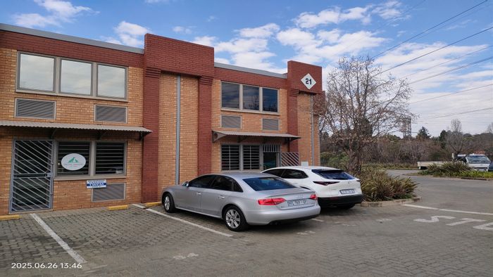 353m² Industrial Mini Warehouse To Rent in Secure Strijdompark with 3 Bathrooms.