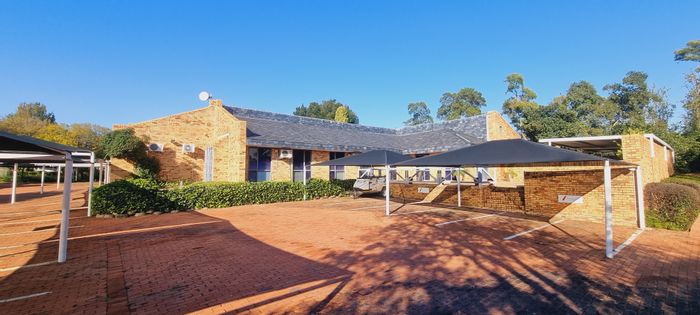 Office to Rent in Woodmead: Open-plan layout, 24 parking bays, secure location.