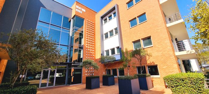 Bryanston Office To Rent: Prime location, on-site café, 24-hour security, fibre connectivity.
