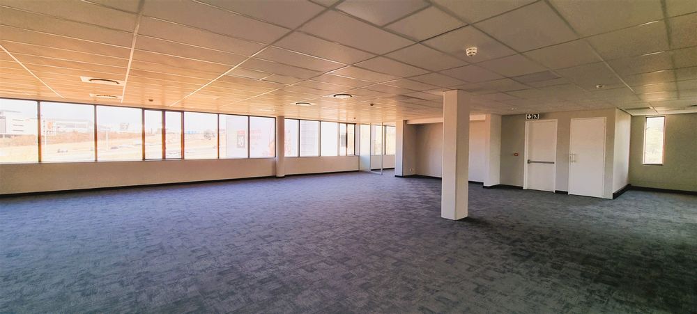 Small pod in the corner