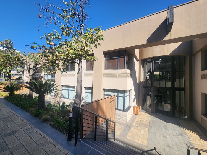 Office to Rent in Sandhurst: Secure, landscaped park with backup power and water.