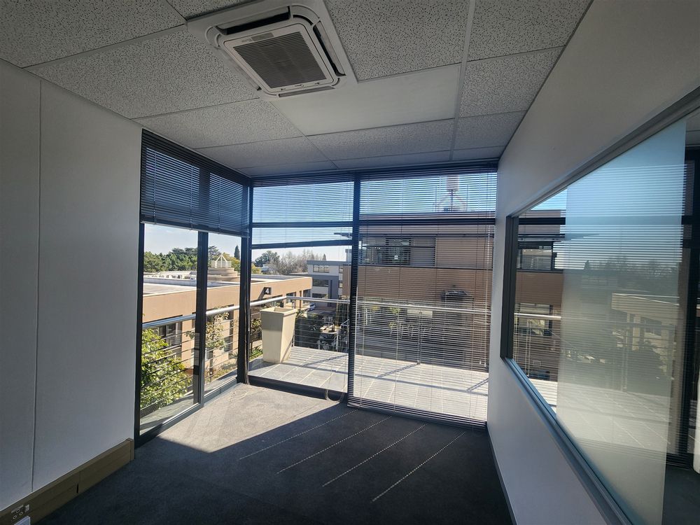 Commerce Square - Sandton- Building 3 1st fl 298m² (7