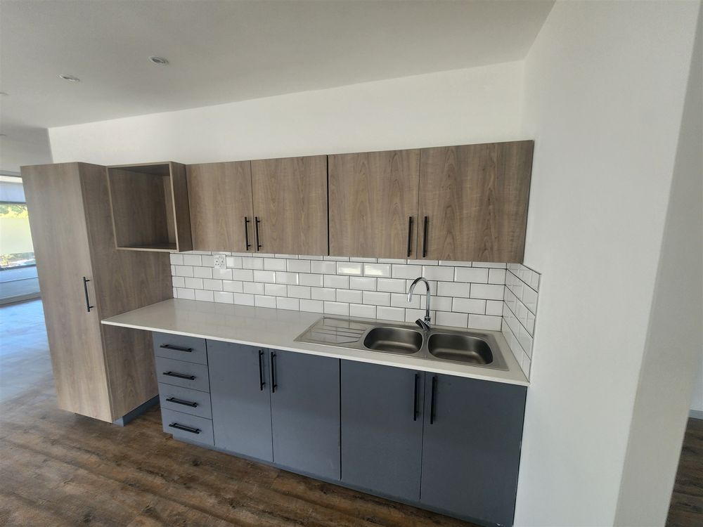 Commerce Square - Sandton- Building 3 1st fl 298m² (10