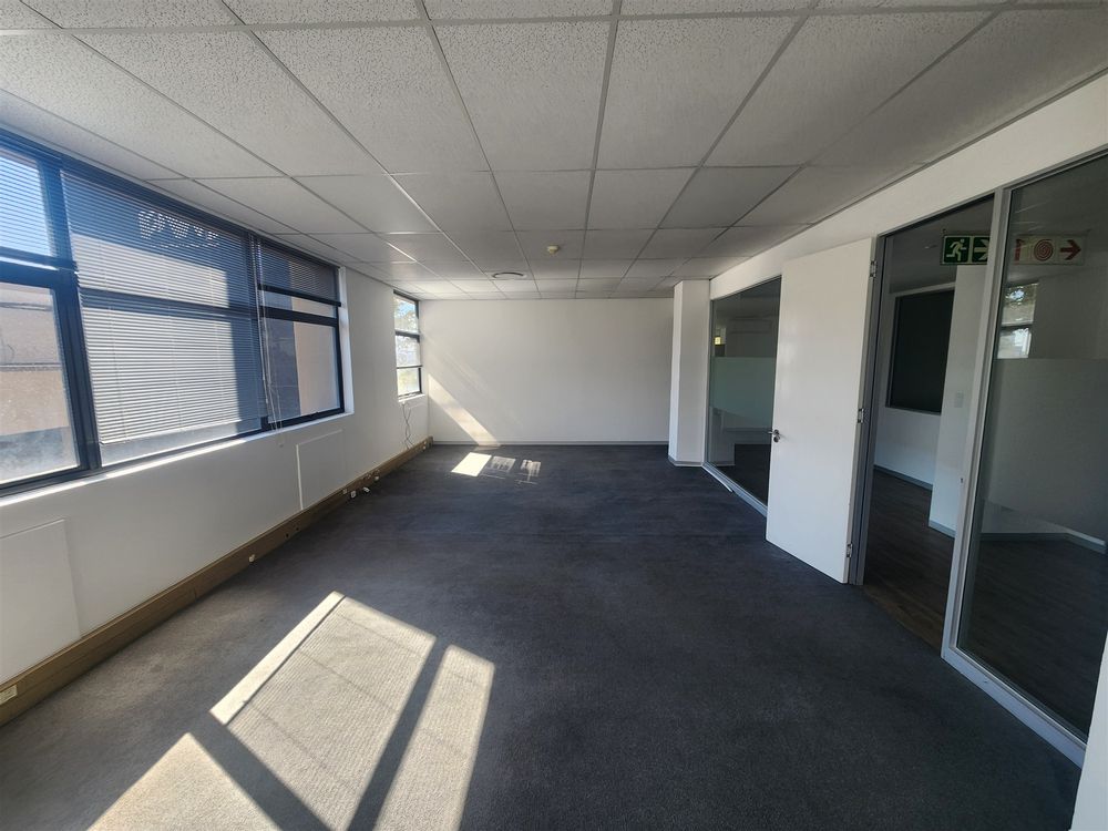 Commerce Square - Sandton- Building 3 1st fl 298m² (8