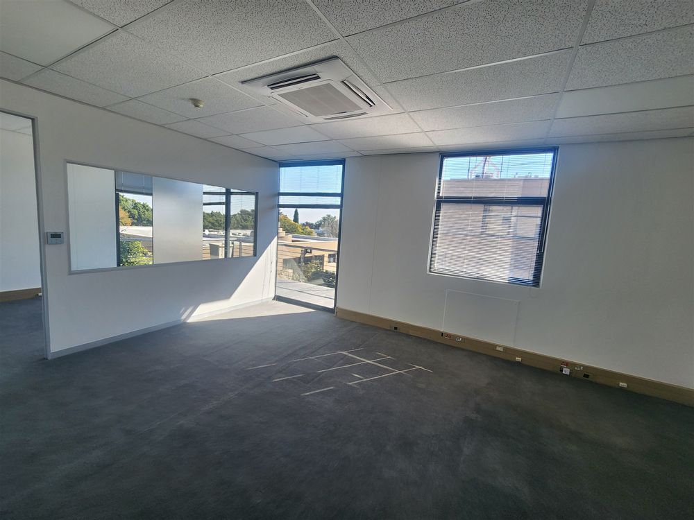 Commerce Square - Sandton- Building 3 1st fl 298m² (6