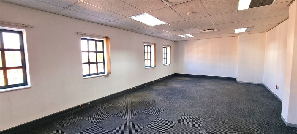 3 Eglin Road-Sunninghill-Crescent 1 (13)