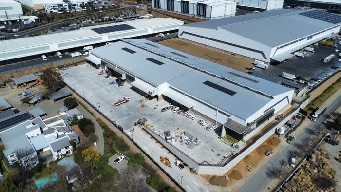 Industrial units to rent in Linbro Park with 24-hour access and power.