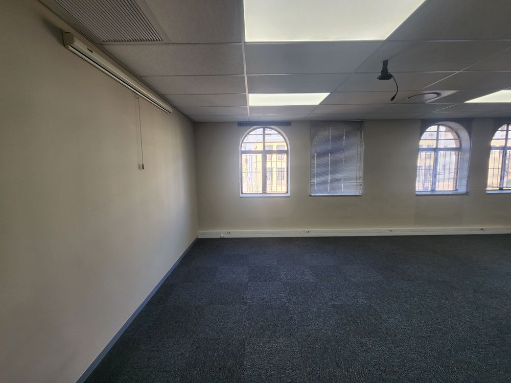 Grayston Ridge Office Park - Sandton - Block B LG 485m² (5