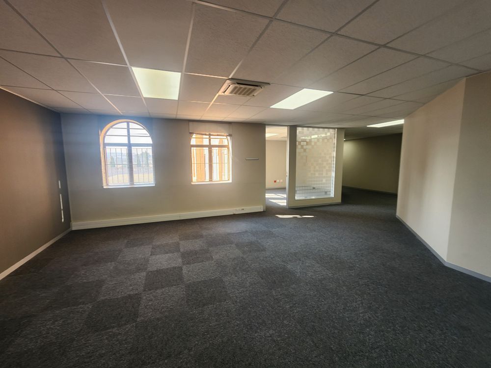 Grayston Ridge Office Park - Sandton - Block B LG 485m² (1