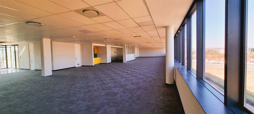 Woodmead North-Waterfall-Building C (7)