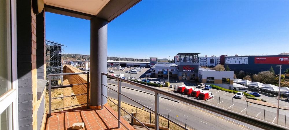 2 Witkoppen Road-Sunninghill-Wall Street (18)