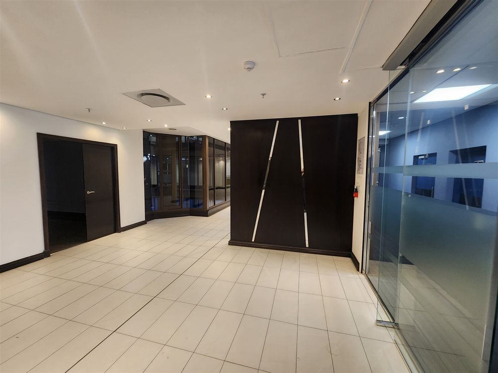 Nelson Mandela Square - Sandton - 3rdfl SW 1291m² (1