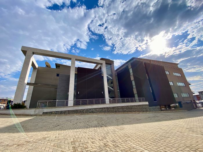 Prime Halfway House office for sale: 5,870m², parking, security, and generators.