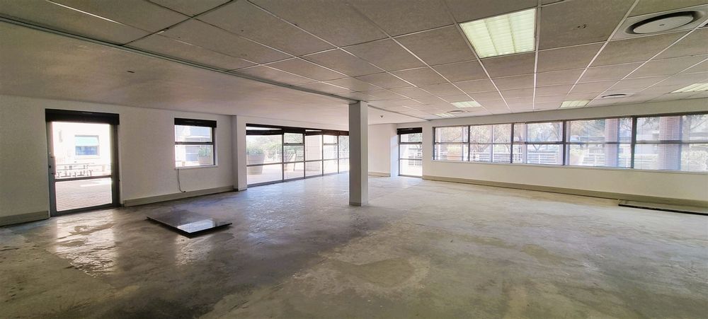 The Woodlands-Woodmead-Building 32 (6)