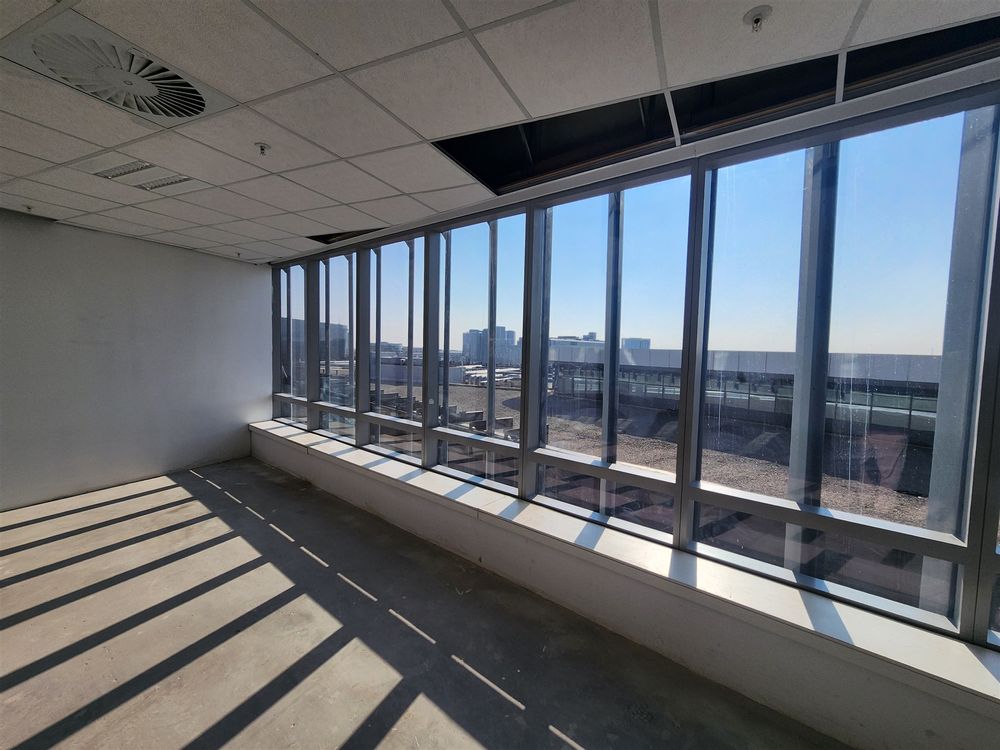 102 Rivonia Rd-Sandton- 9th fl 221.71m² (3