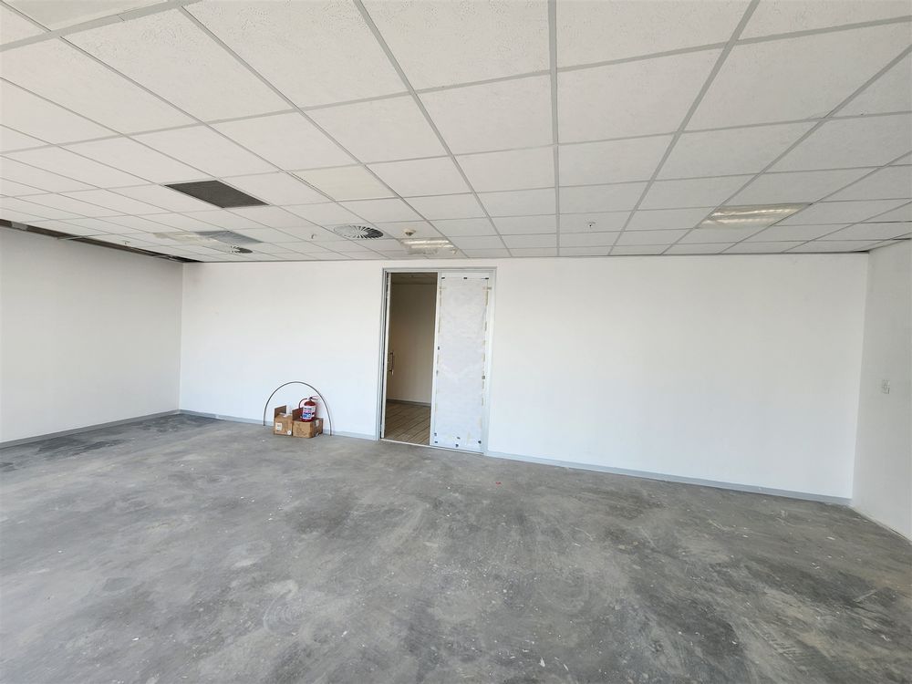 102 Rivonia Rd-Sandton- 9th fl 221.71m² (4