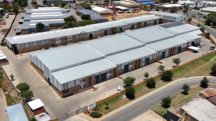 Industrial unit in Laser Park to rent with office space and high security.