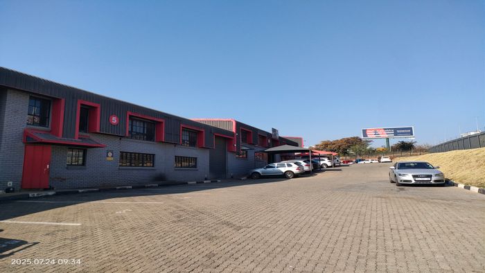 Industrial Mini Warehouse To Rent in Strijdompark with 24/7 Security and Office Space.