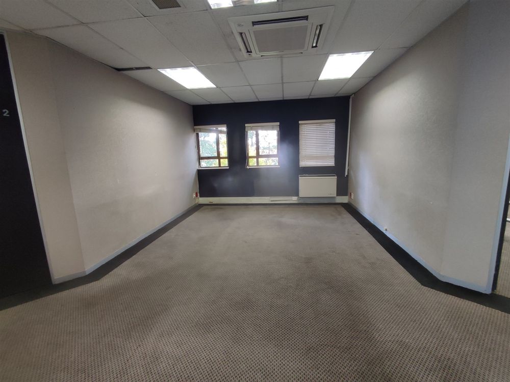 HydeParkLane-Oxford-1stfl 639.38m² (7