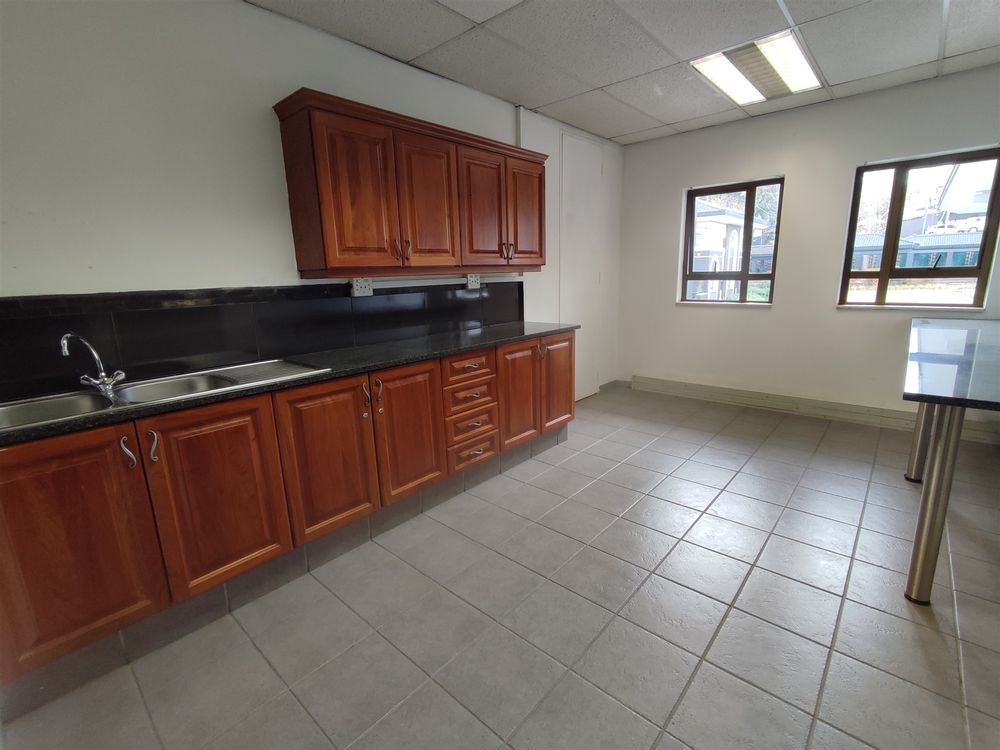 HydeParkLane-Oxford-1stfl 639.38m² (6