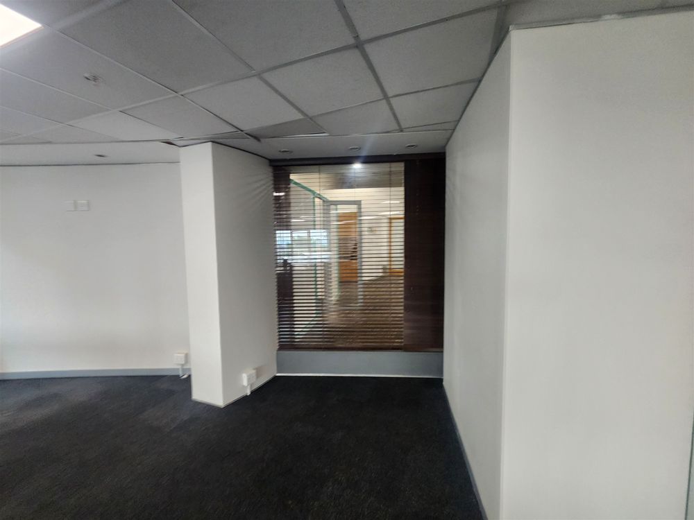 150 Rivonia Road - Sandton - Bldg 4 1st fl 200m² (3
