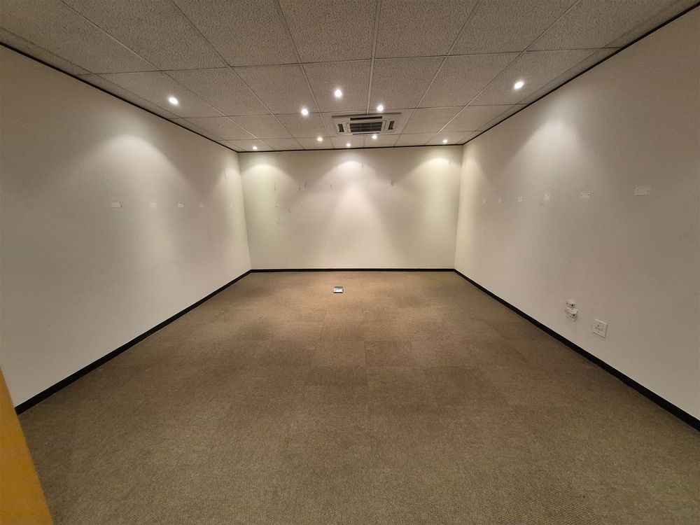 242m²_offices_to_let_1st_Fl_ _Eastwood_67_6th_ Rd_ Hyde_Park  (10