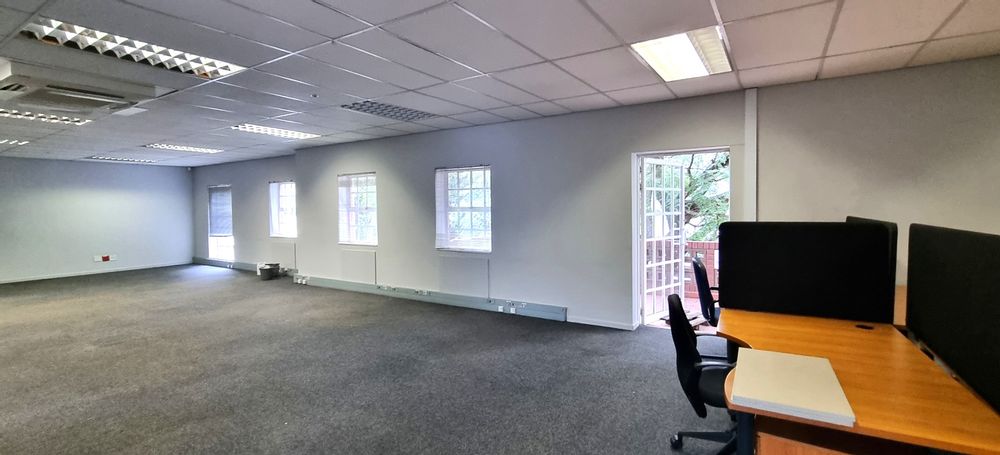 4 Georgian Crescent-Bryanston-Standalone 692m² (15)