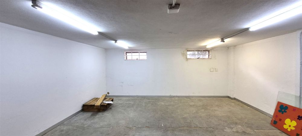 4 Georgian Crescent-Bryanston-Standalone 692m² (20)