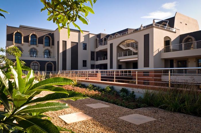Prime office space to rent in Umhlanga Central with fit-out allowance and amenities.