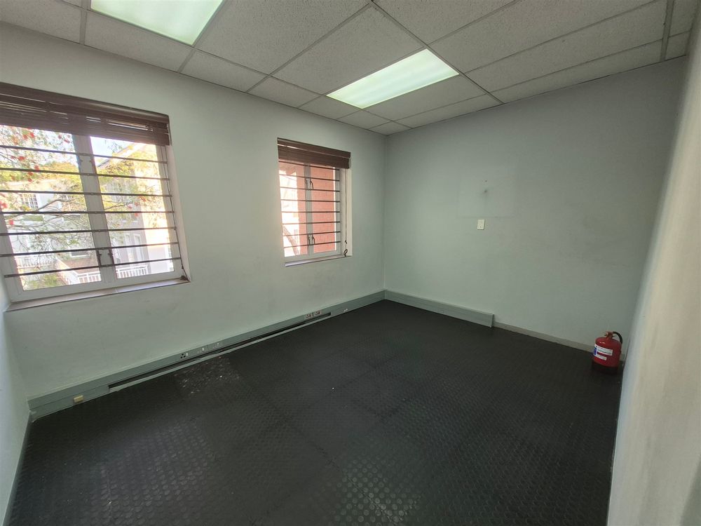 Burnside Island-Craighall-Bldg 8-1st fl-220m² (5