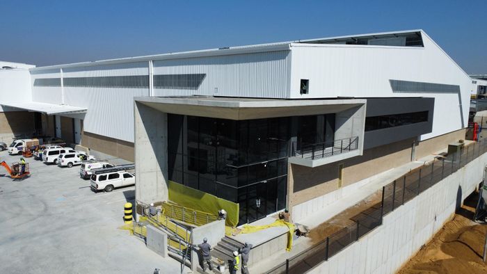 Industrial property to rent in Linbro Park with warehouse, offices, and eco-features.