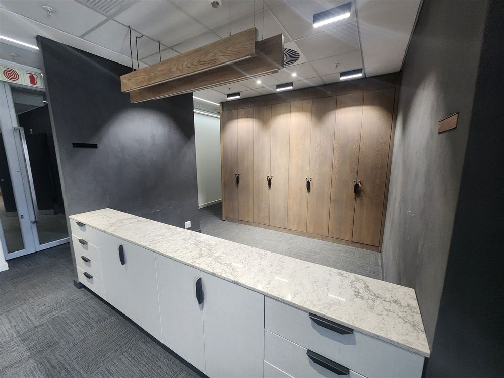 90 Grayston Dr - Sandton -6th Fl 2033m² (9