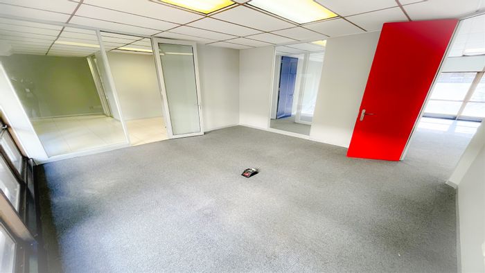Essexwold Office To Rent: 24-hour security, fibre internet, backup generator, walking route.