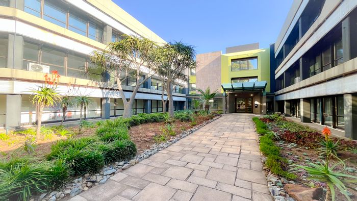 Essexwold Office To Rent: 283m² with security, fibre, parking, and walking route.