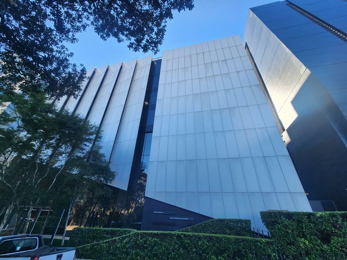 Office To Rent in Morningside with balcony, 24/7 security, and backup power.