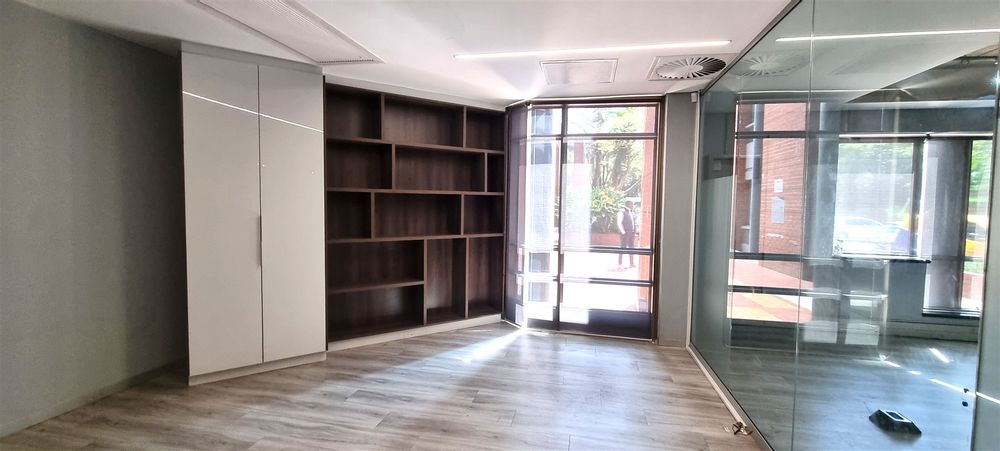 The Woodlands-Woodmead-Building 13 (12)