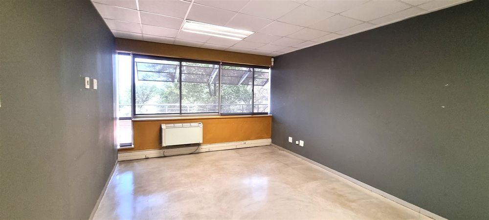 The Woodlands-Woodmead-Building 13 (15)