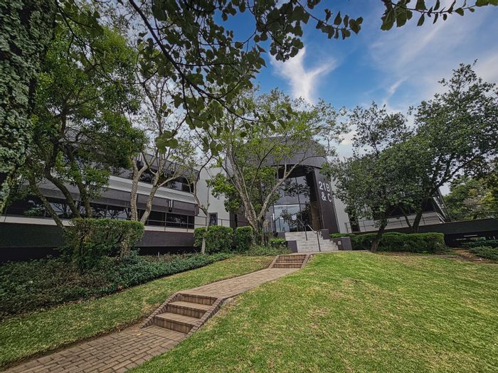 Office To Rent in Woodmead: Game park setting, patios, backup power, on-site café.