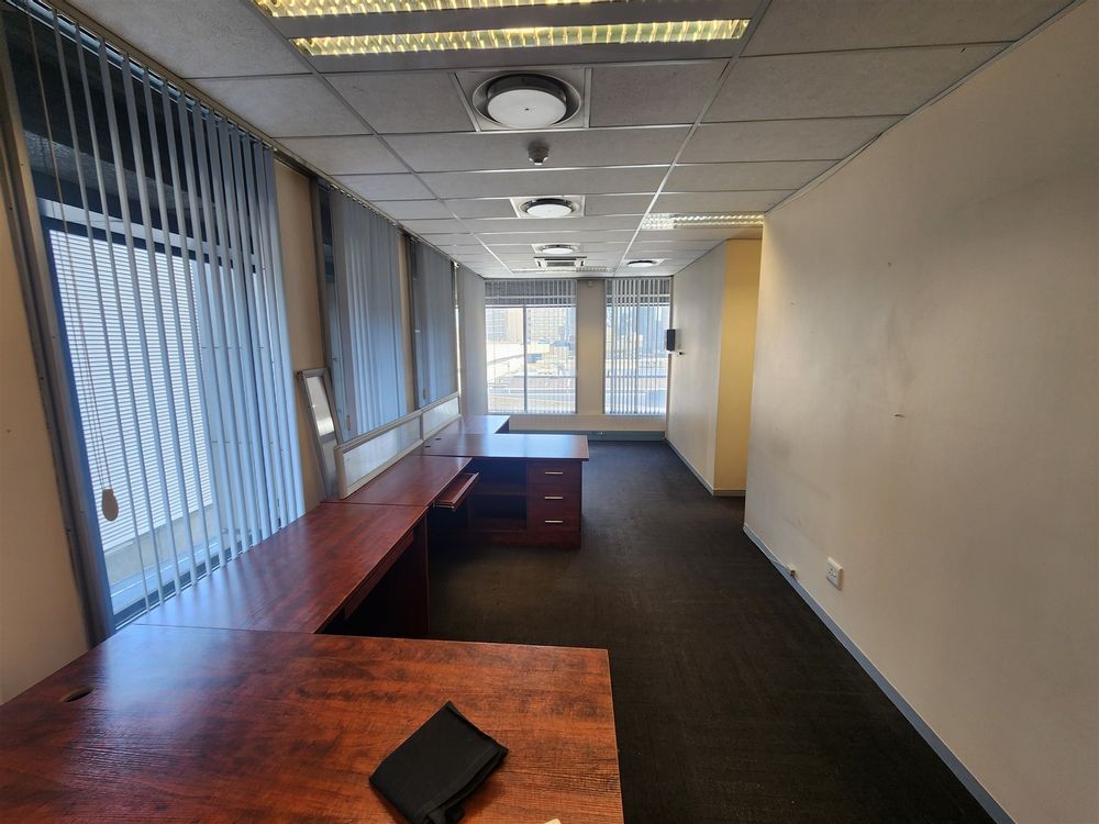 Sandton City Office Tower - Sandton - 2nd fl 119.06m² (5