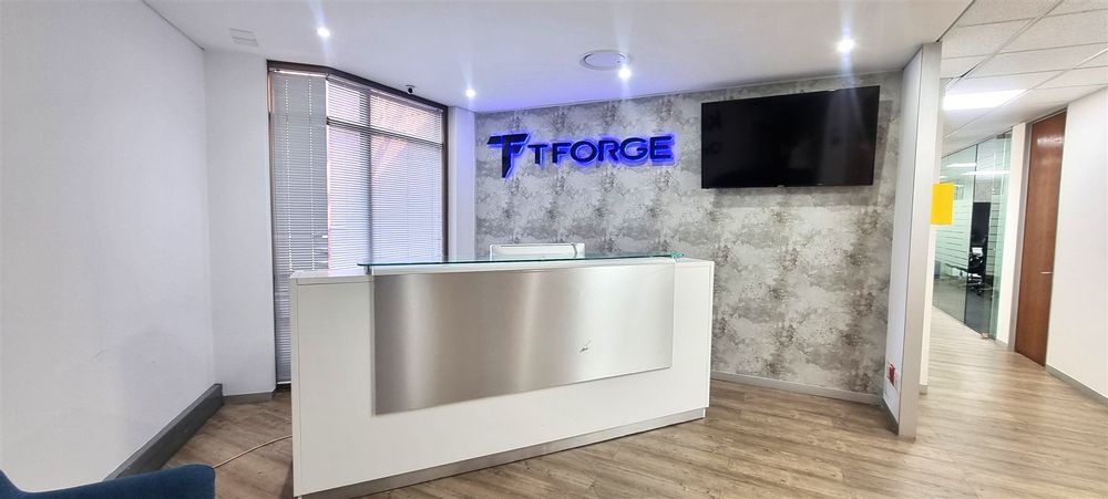 The Woodlands-Woodmead-Building 14 (4)