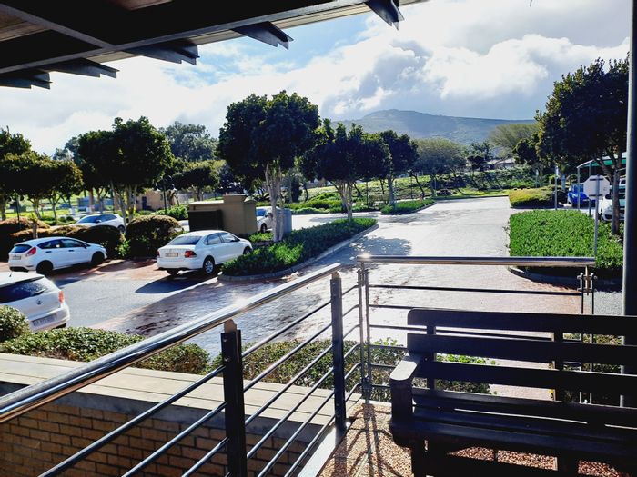 Office To Rent in Plattekloof: 24/7 security, generator backup, prime location.