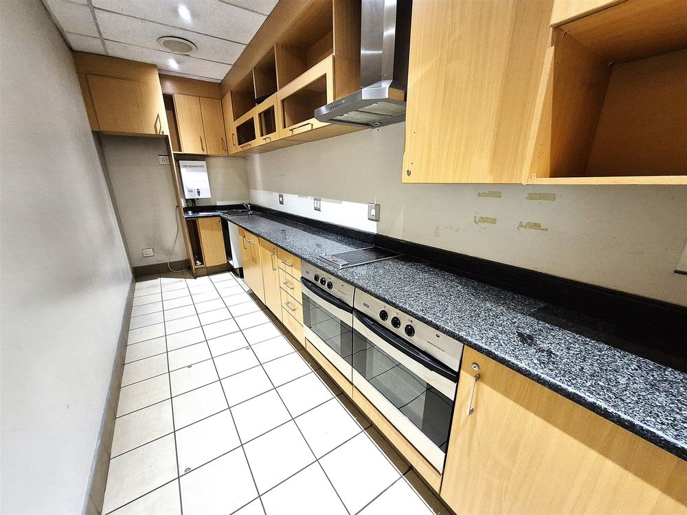 Ferguson Place - Illovo - 611.87m² Gr Fl  (9