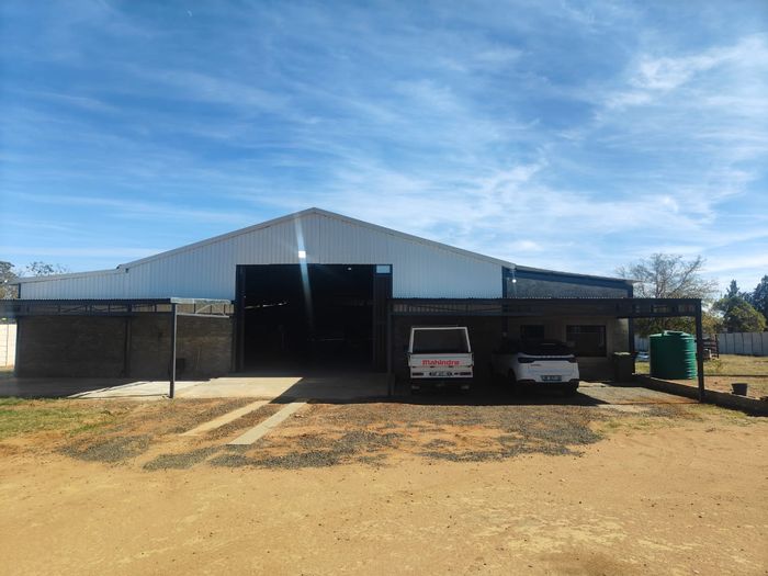 Industrial Workshop To Rent in Renosterfontein AH - 3-Phase Power, Secure Access.
