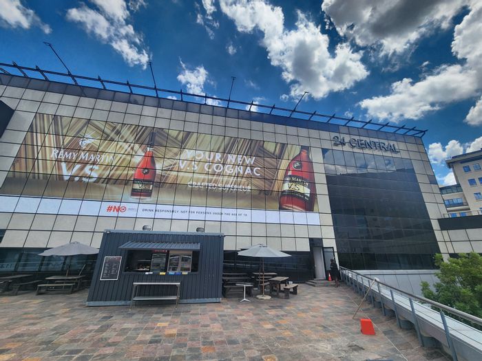 Prime office space in Sandown, To Rent, near major banks and amenities.