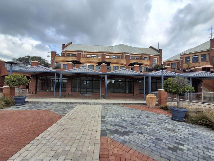 Retail Unit To Rent in Faerie Glen with lake views and secure access.