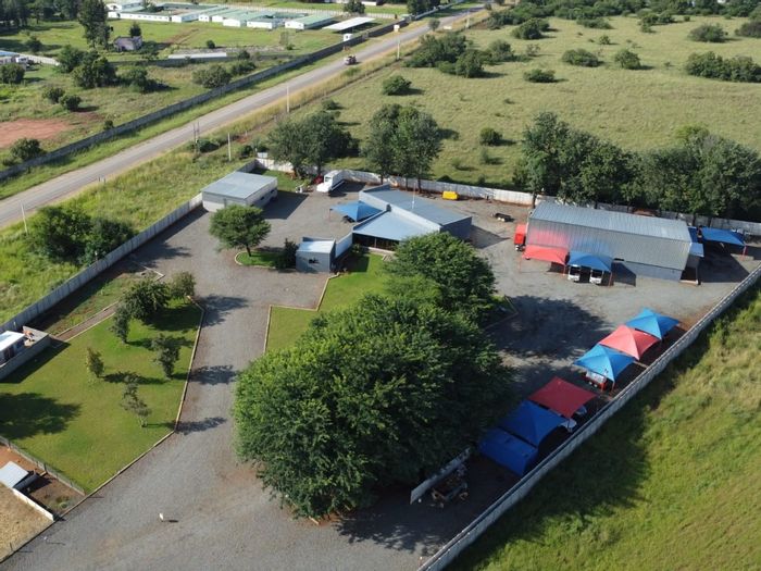 Kroondal Business For Sale: Spacious warehouses, offices, secure location, ample parking.