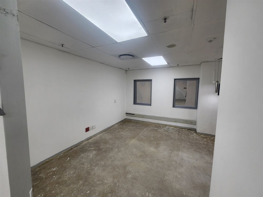 Offices to let - The Forum - Sandton - 9th Fl - 132,81m² (4