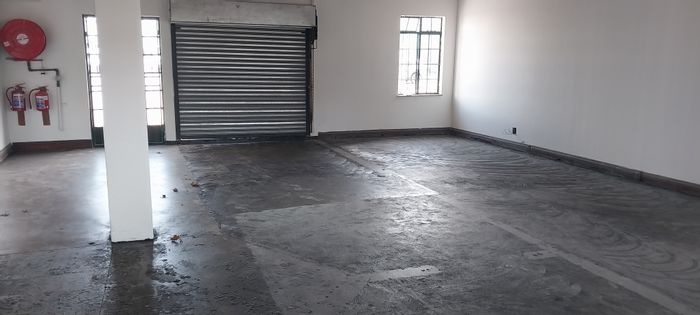 Industrial Mini Warehouse Units To Rent in Randjespark with 24/7 access.